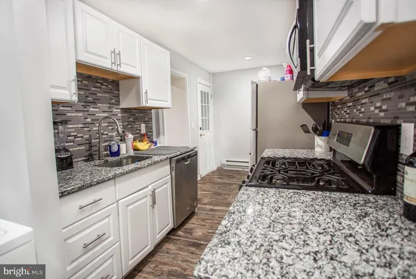 $1,595 | 217 West Lancaster Avenue, Unit 1B, Downingtown, PA 19335