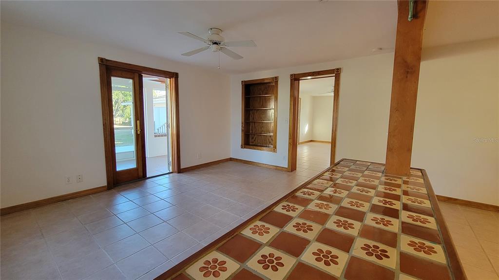 5847 Venisota Road Venice, FL 34293 - Photo 9 of 29 a view of an empty room and window
