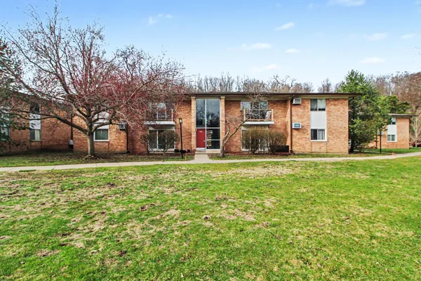 $289,800 | 1257 Island Drive, Unit 101, Ann Arbor, MI 48105