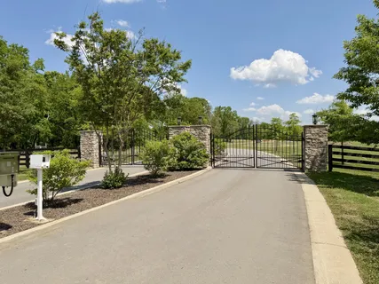 $1,999,990 | 1539 Divine Court, Arrington, TN 37014