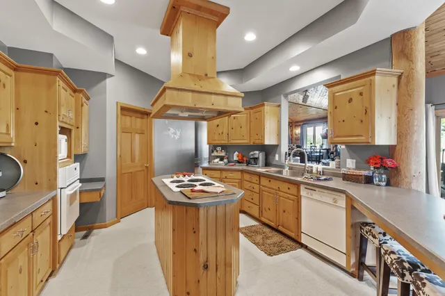 $690,000 | 22165 Harlow Avenue, Jordan, MN 55352