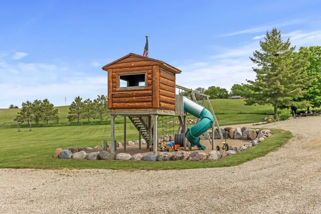 $690,000 | 22165 Harlow Avenue, Jordan, MN 55352