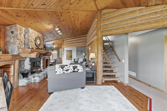 $690,000 | 22165 Harlow Avenue, Jordan, MN 55352