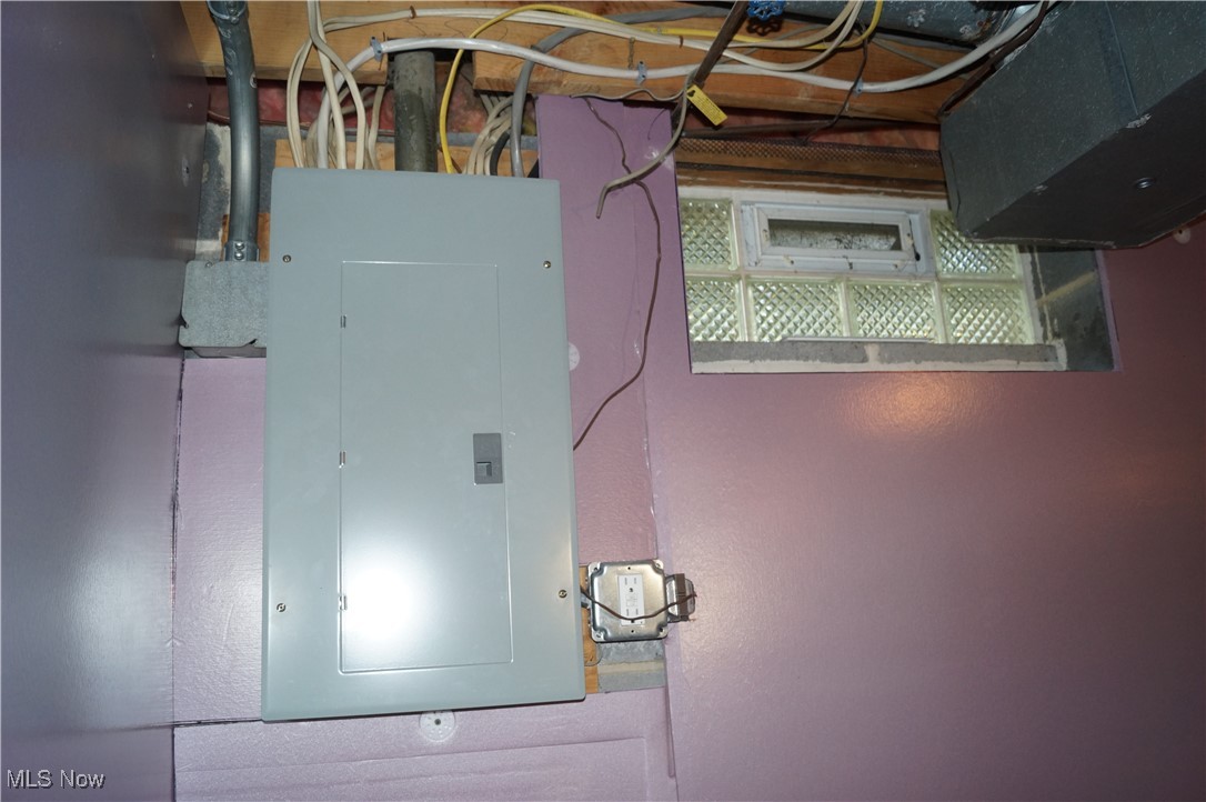 7372 Liberty Road Solon, OH 44139 - Photo 27 of 33 Utilities featuring electric panel