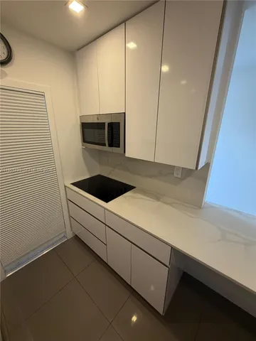 $1,950 | 13105 Ixora Court, Unit 107, North Miami, FL 33181