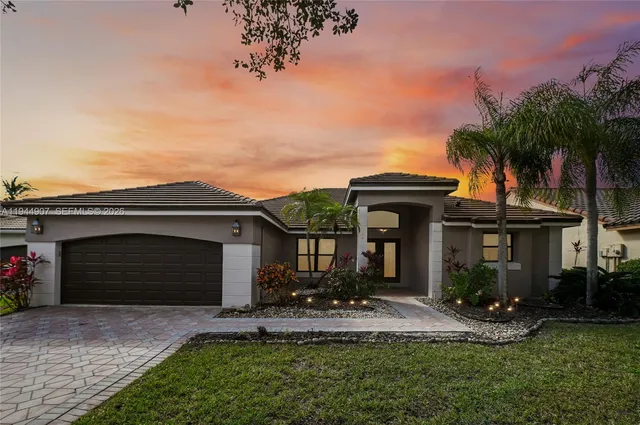 front view of house with a yard