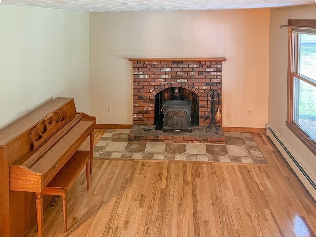 483 Michael Sears Road Belchertown, MA 01007 - Photo 9 of 32 Gallery Image 9