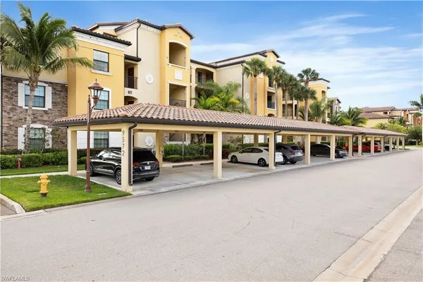 $7,950 | 9572 Trevi Court, Unit 5033, Naples, FL 34113