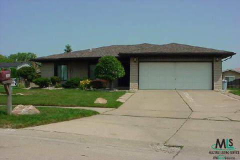 2013 Michael Drive Sterling Heights, MI 48310 - Photo 1 of 1 679066.JPG