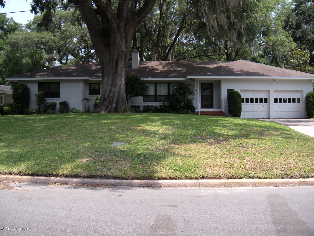 945 Waterman Road North Jacksonville, FL 32207 - Photo 1 of 16 Front of Home
