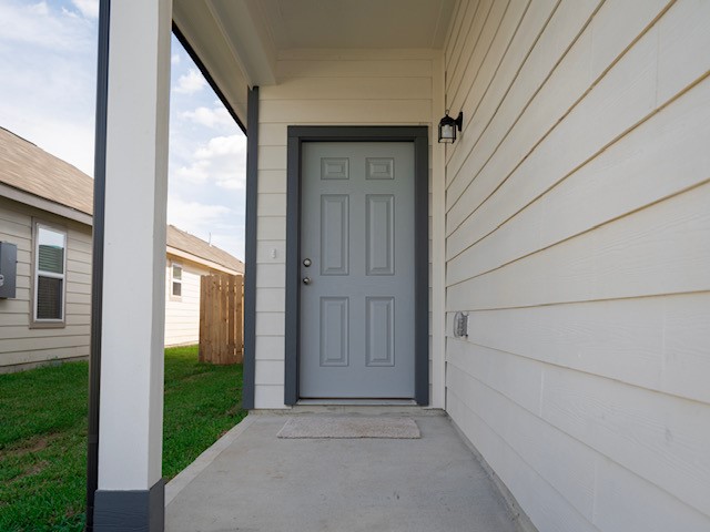 2533 Sturgeon Way Conroe, TX 77384 - Photo 2 of 30 front view of a house with a small yard
