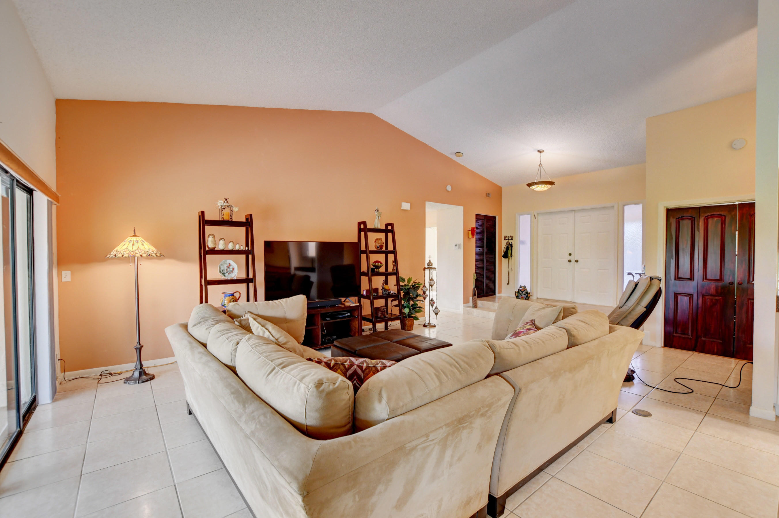 8746 Eagle Run Drive Boca Raton, FL 33434 - Photo 11 of 53 Living Room