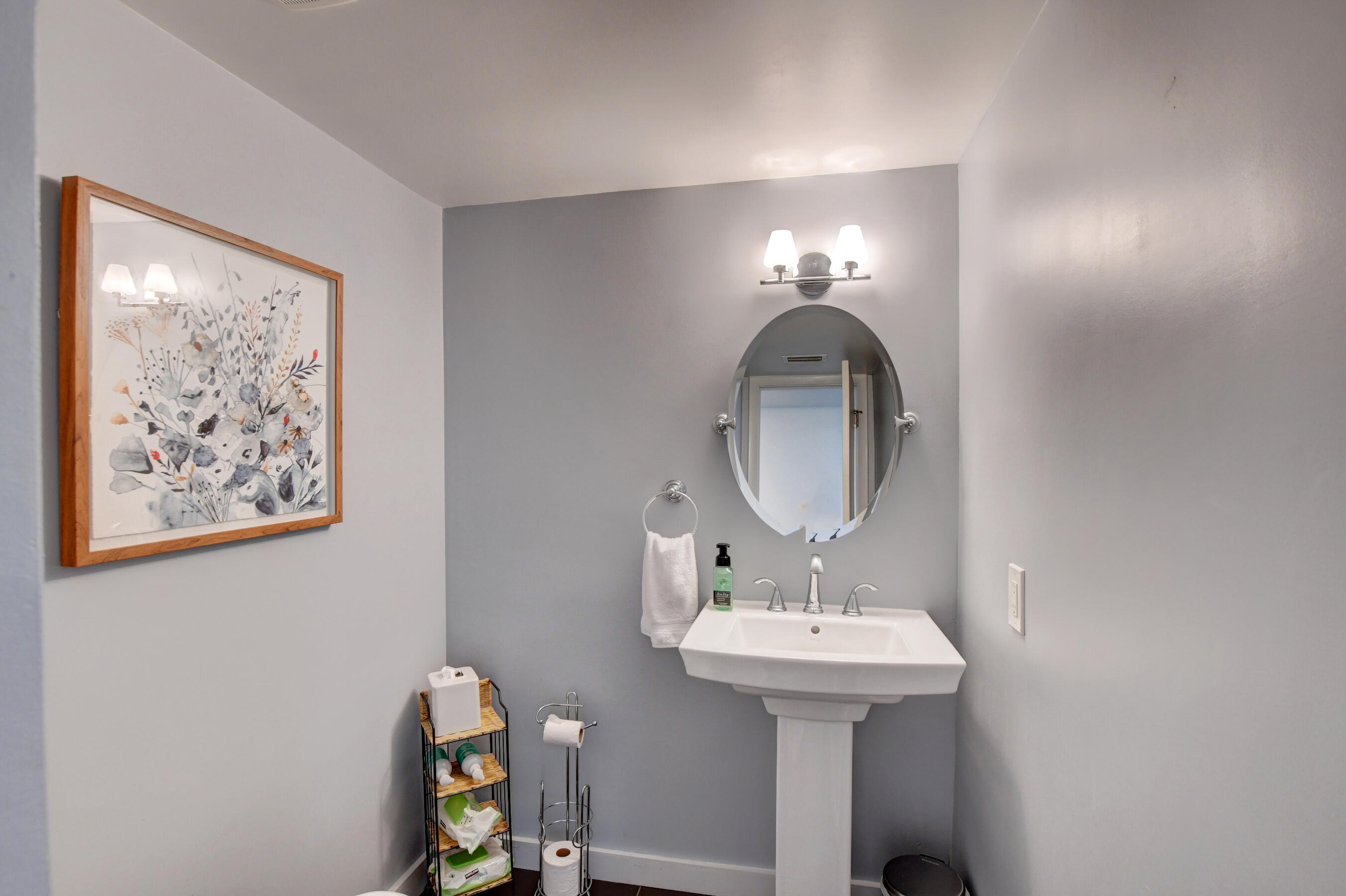 7170 Melbourne Lane Boca Raton, FL 33434 - Photo 11 of 57 Guest bathroom