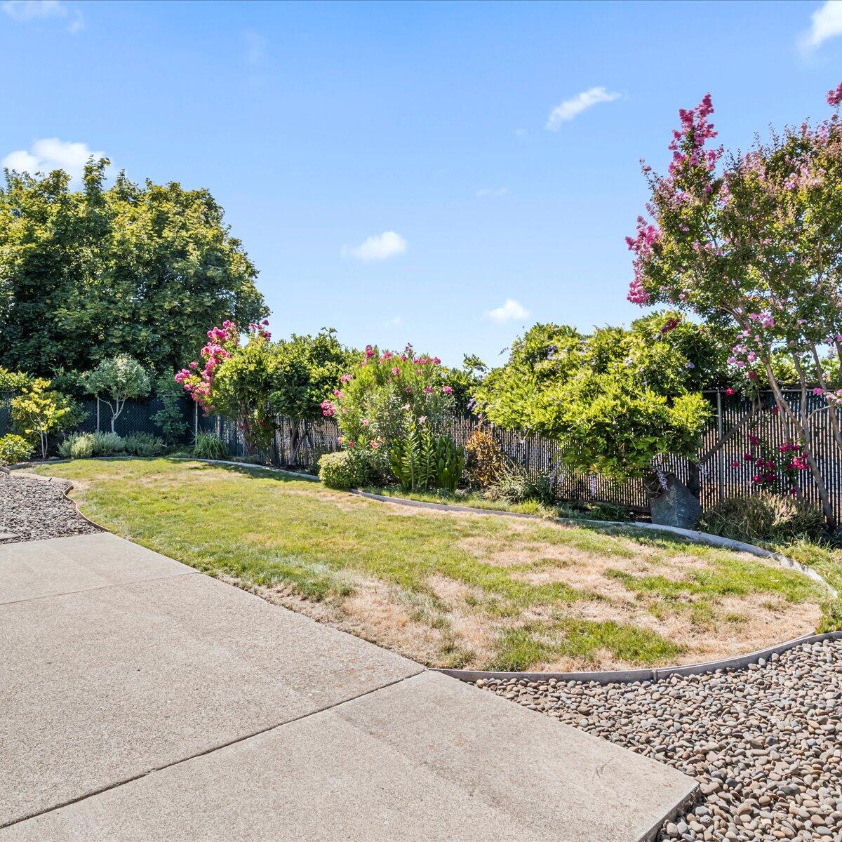 8159 Division Road White City, OR 97503 - Photo 19 of 23 19