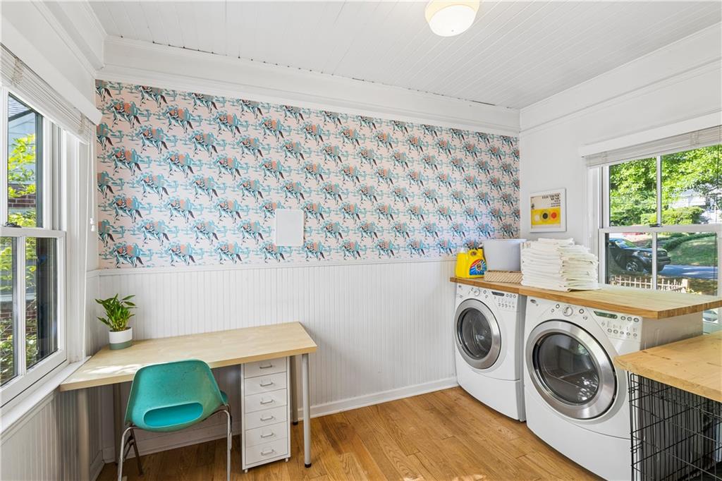 2494 Batavia Street Atlanta, GA 30344 - Photo 25 of 48 a utility room with dryer and washer