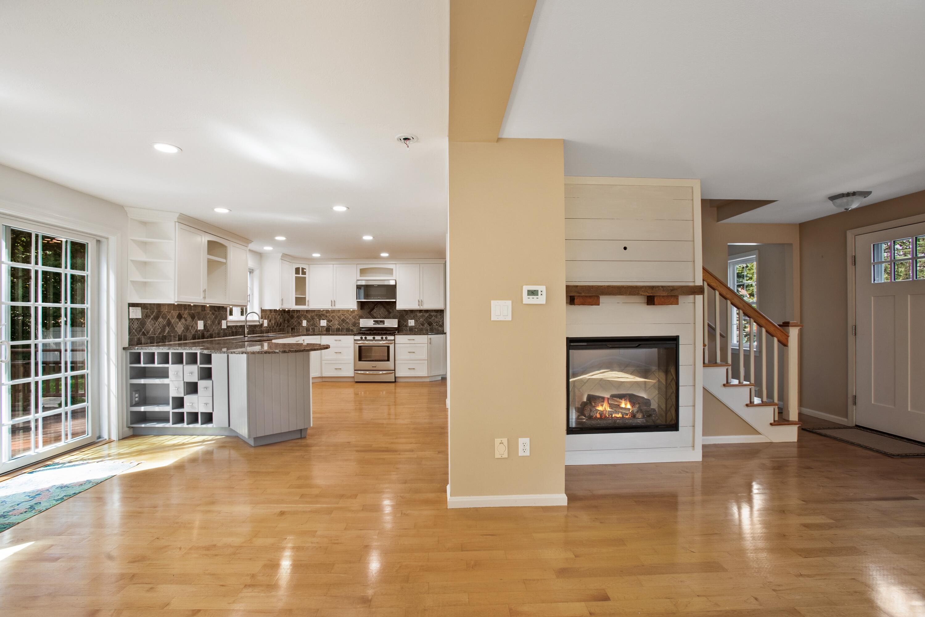 14 Oak Bluff Road Kennebunk, ME 04043 - Photo 7 of 41 18 Oak Bluff