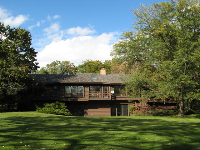 63 Ridge Road Chicago, IL 60639 - Photo 2 of 6