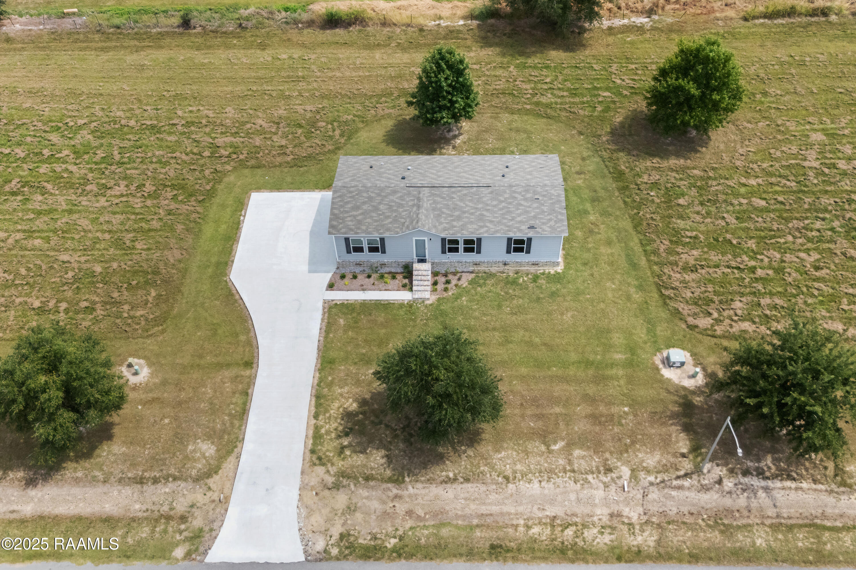 250 Oak Mnr Road Rayne, LA 70578 - Photo 3 of 22 DSC0_0013_DSC000102