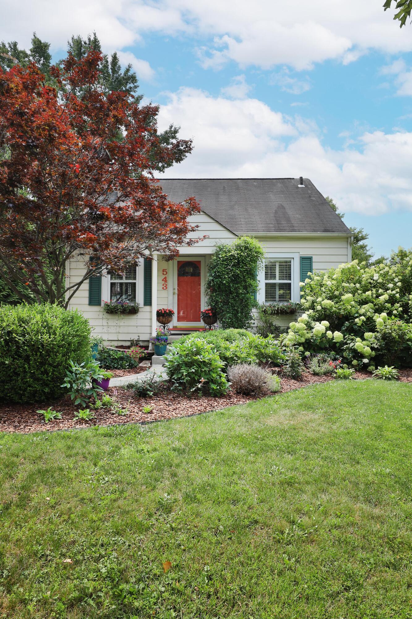 543 Richards Road Columbus, OH 43214 - Photo 2 of 70 543-Richards-02