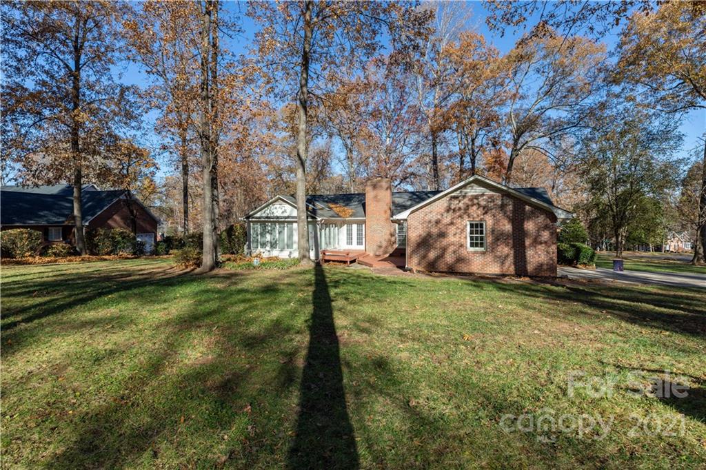 486 Riding Trail Road York, SC 29745 - Photo 4 of 43 Gallery Image 4