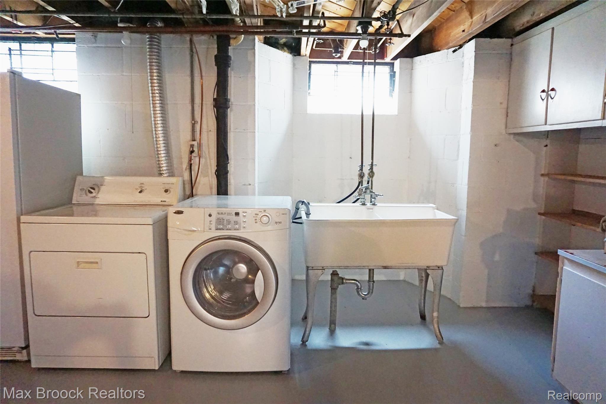 451 Cloverly Road Grosse Pointe, MI 48236 - Photo 27 of 31 Laundry Room on the Lower Level