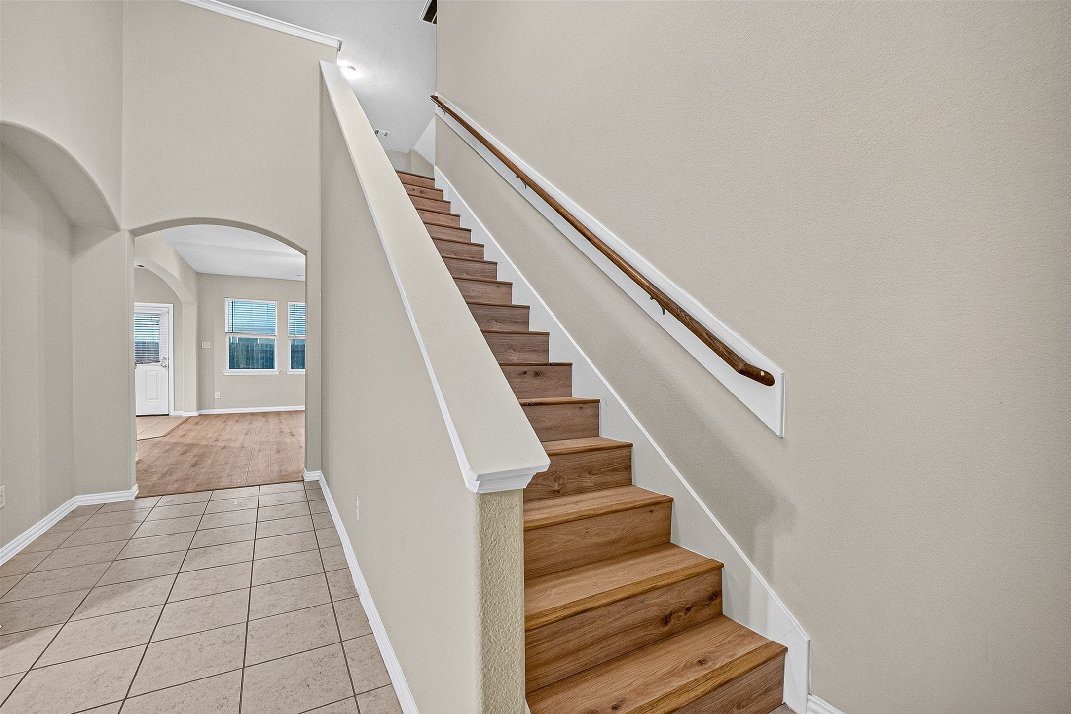 10015 Chase Court Baytown, TX 77521 - Photo 10 of 49