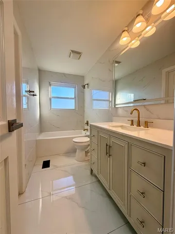 $275,000 | 12 Belleau Lake Court, O'Fallon, MO 63366