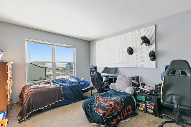 $350,000 | 39 West Bluebell Avenue, Cortland, IL 60112