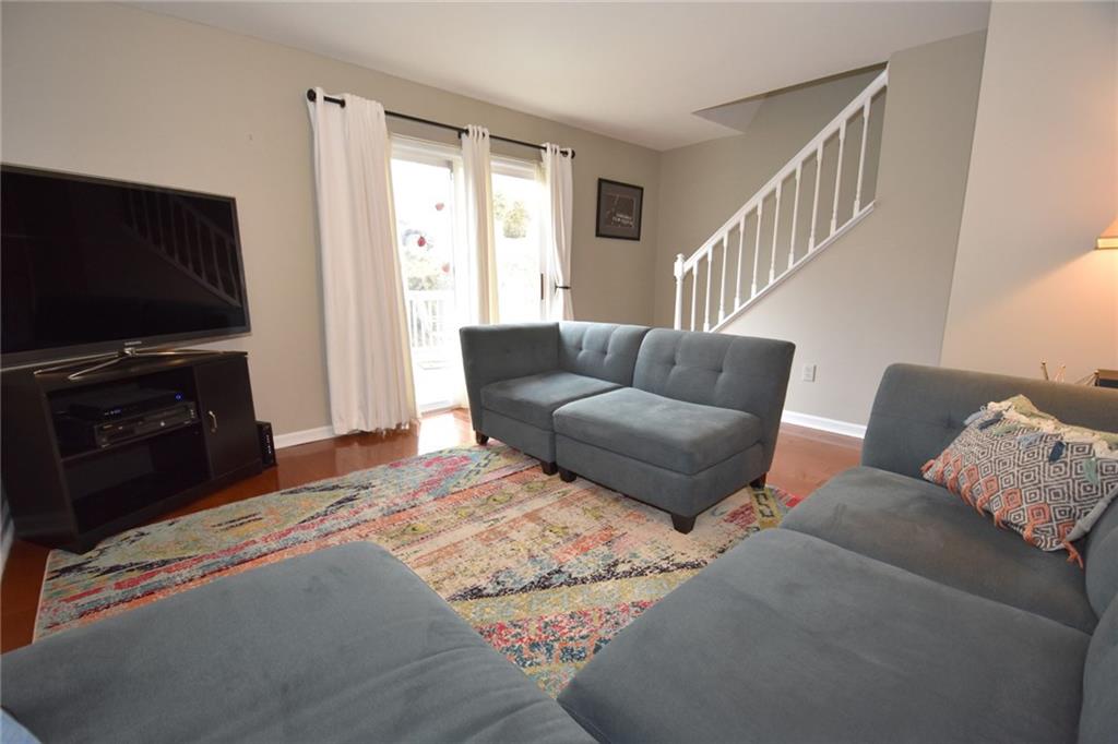 72 Springmeadow Court Pittsburgh, PA 15236 - Photo 3 of 24 Gallery Image 3