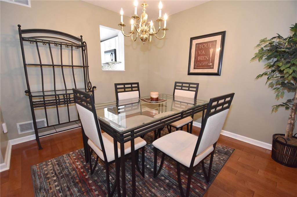 72 Springmeadow Court Pittsburgh, PA 15236 - Photo 5 of 24 Gallery Image 5