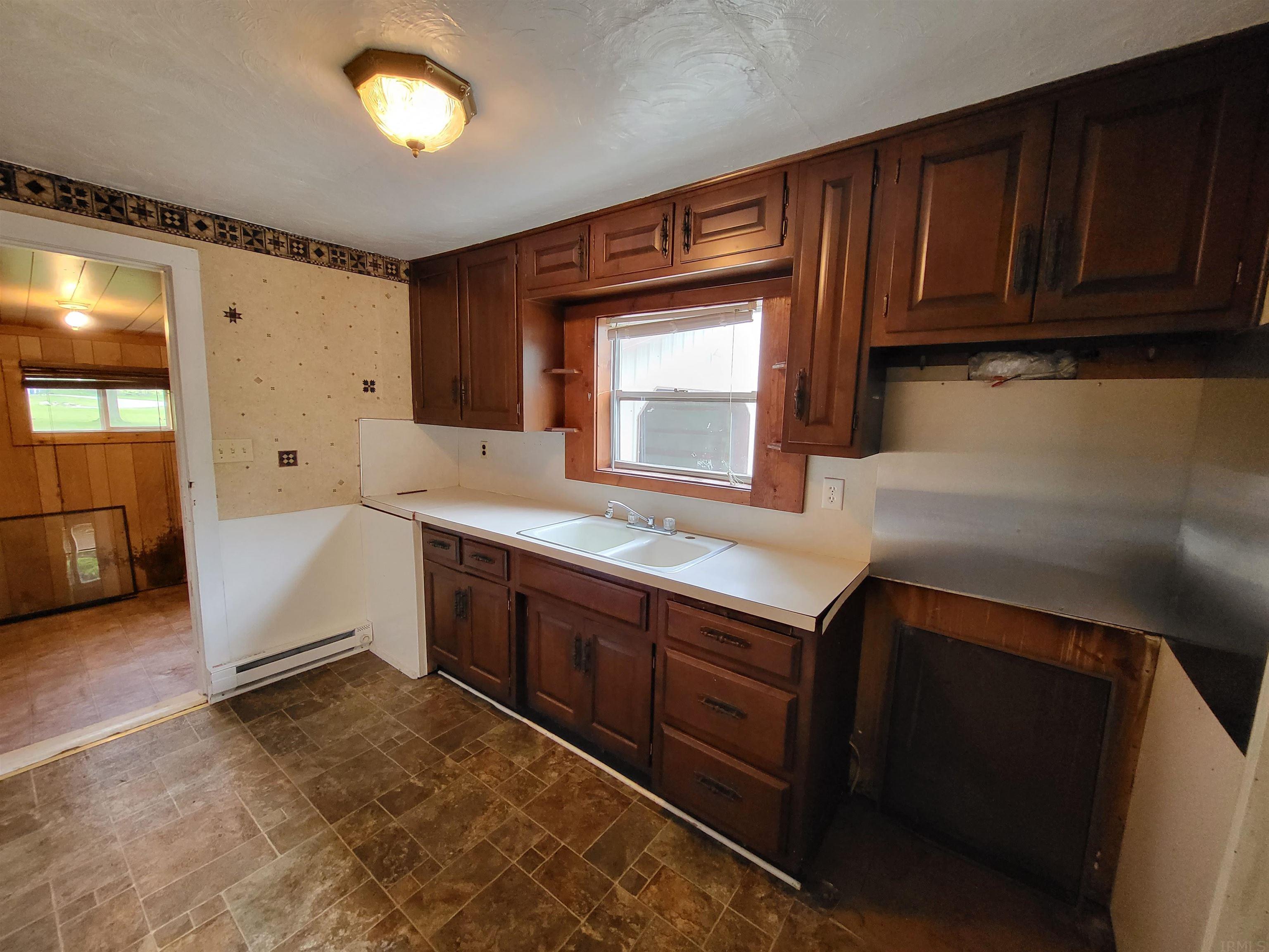 7082 East Harrold Road Churubusco, IN 46723 - Photo 7 of 22 Gallery Image 7
