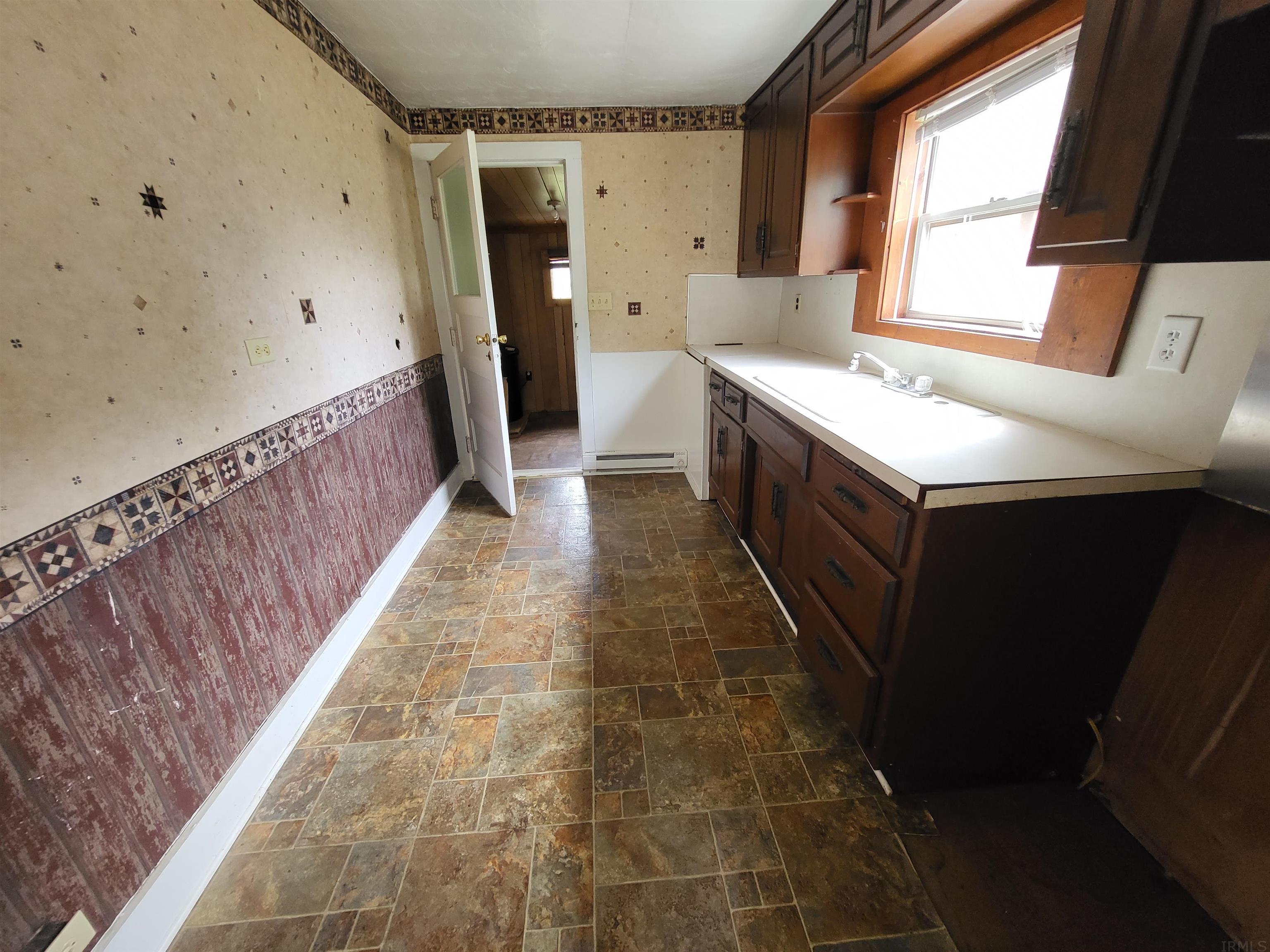 7082 East Harrold Road Churubusco, IN 46723 - Photo 8 of 22 Gallery Image 8