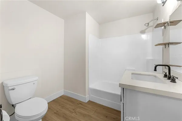 $2,300 | 906 North Allen Street, Banning, CA 92220