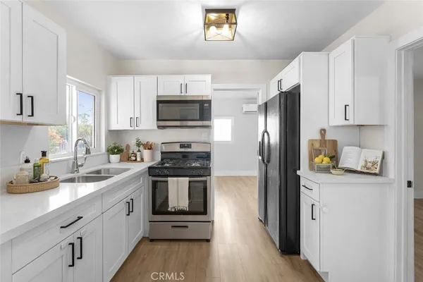 $2,300 | 906 North Allen Street, Banning, CA 92220