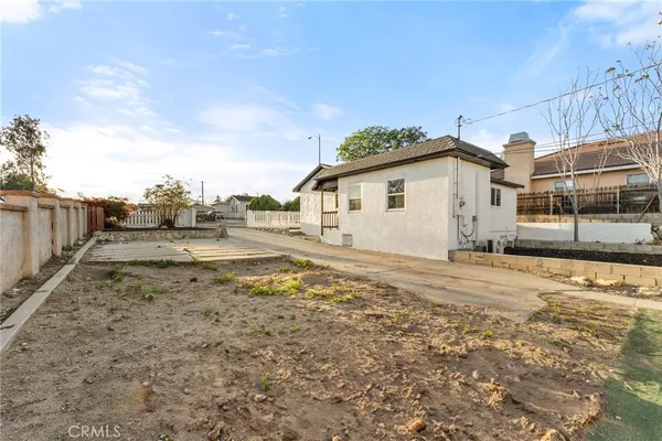 $2,300 | 906 North Allen Street, Banning, CA 92220