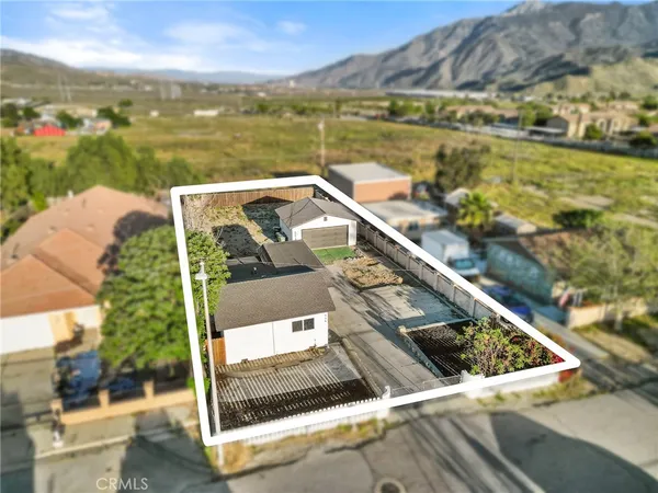 $2,300 | 906 North Allen Street, Banning, CA 92220