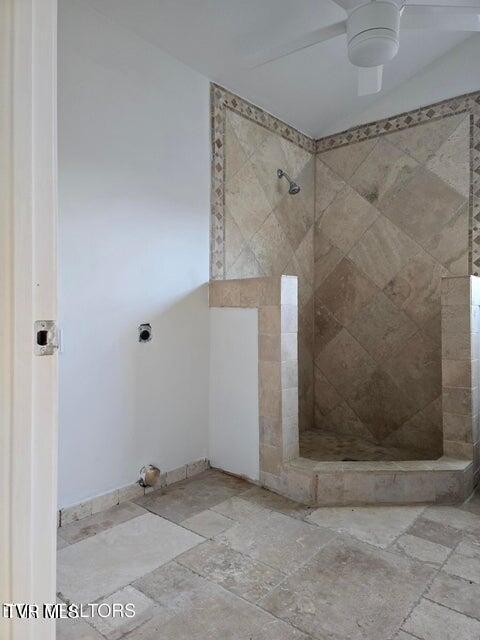 197 Wolfe Road Sneedville, TN 37869 - Photo 33 of 60 33