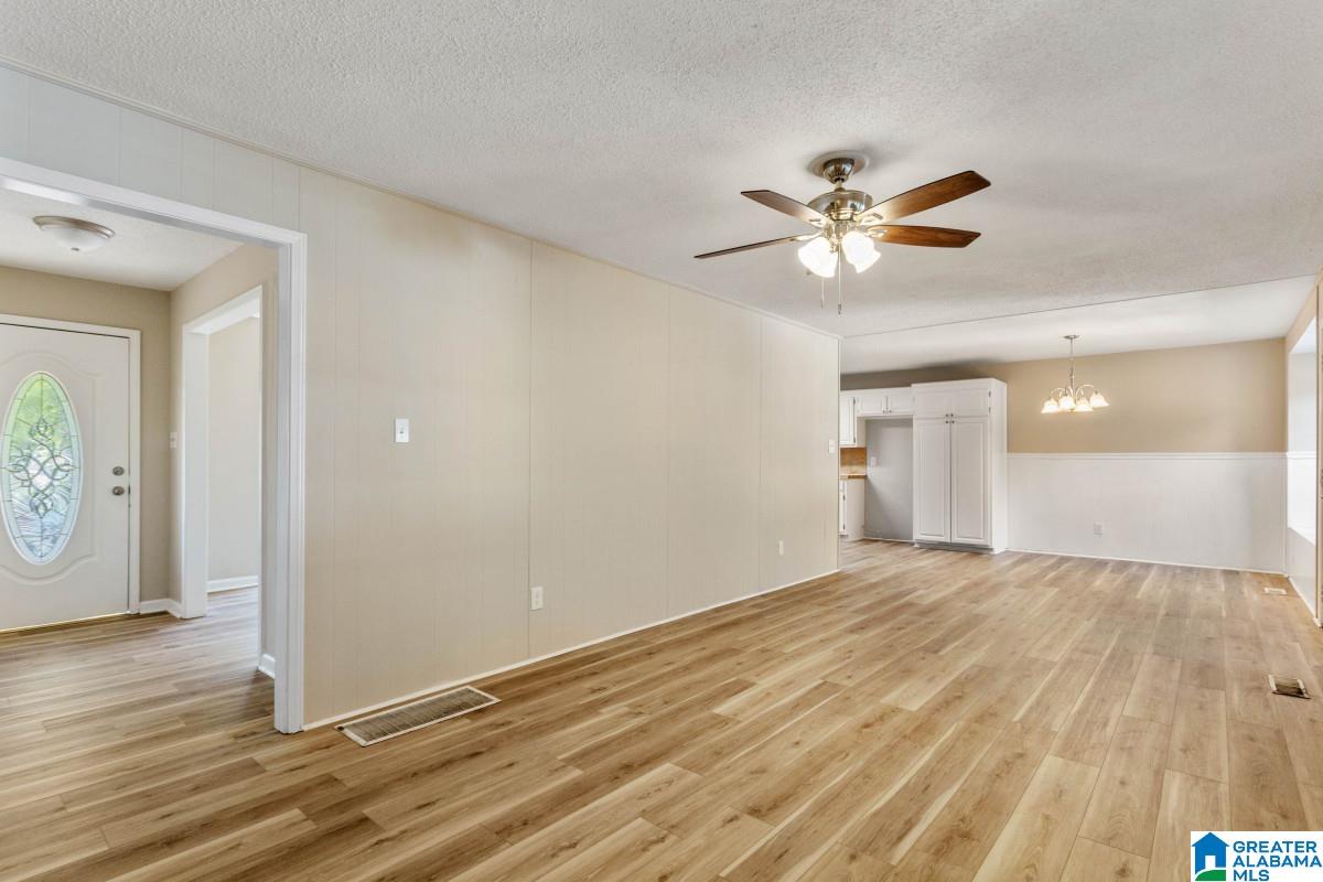 750 7th Place Pleasant Grove, AL 35127 - Photo 5 of 47