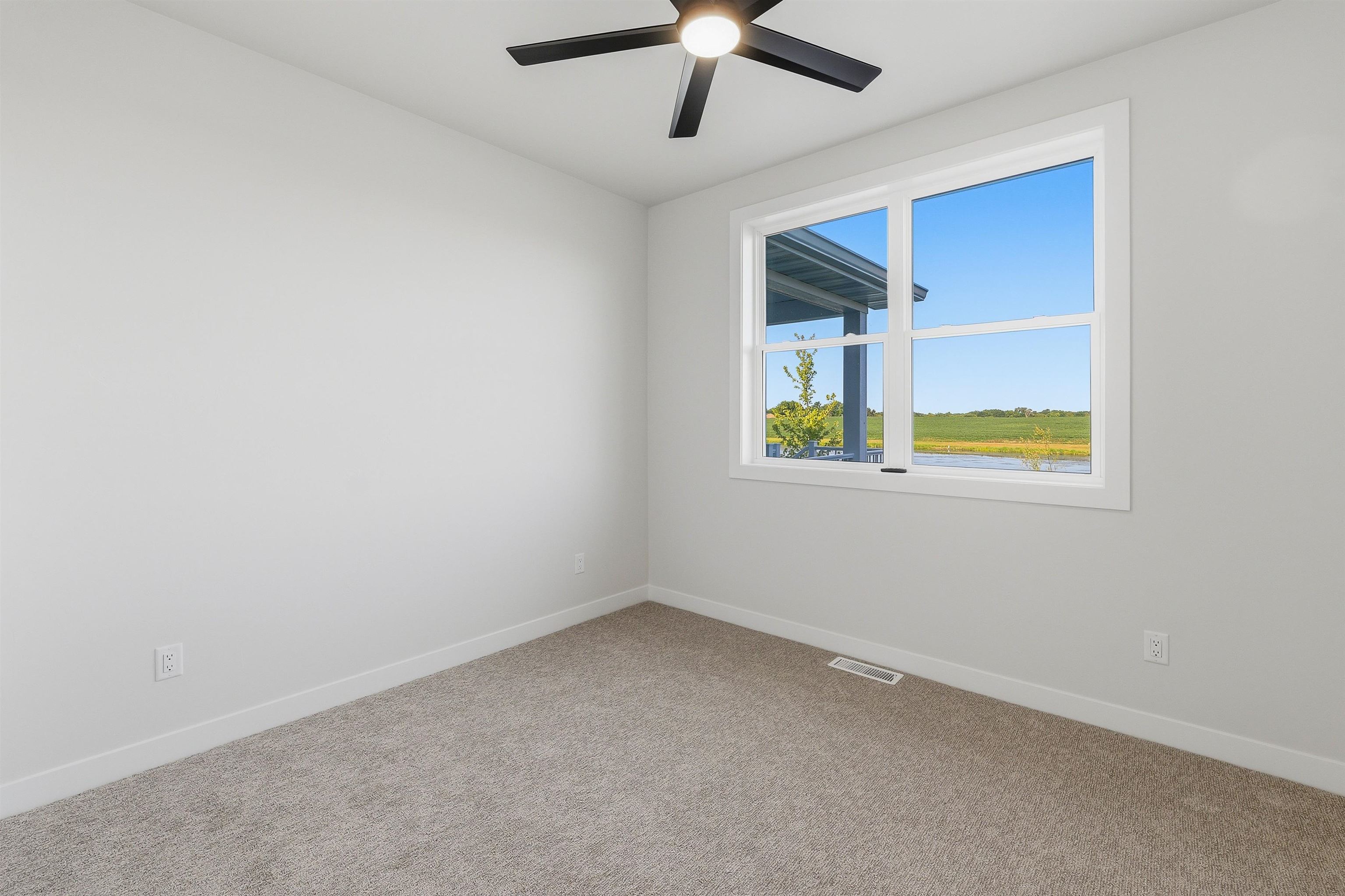 814 Lakeview Ripon, WI 54971 - Photo 12 of 43