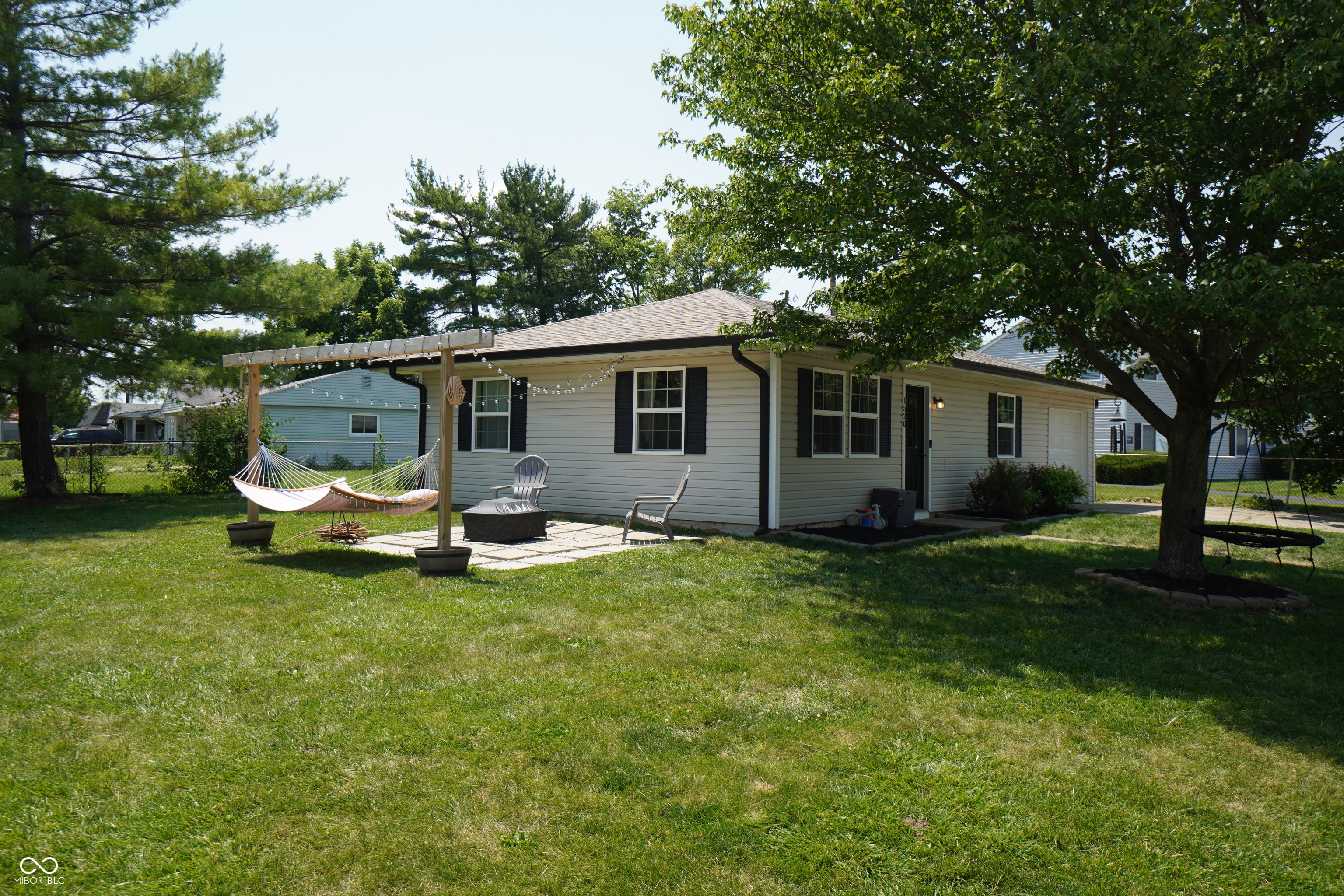 1520 Lochry Road Franklin, IN 46131 - Photo 2 of 16 Gallery Image 2