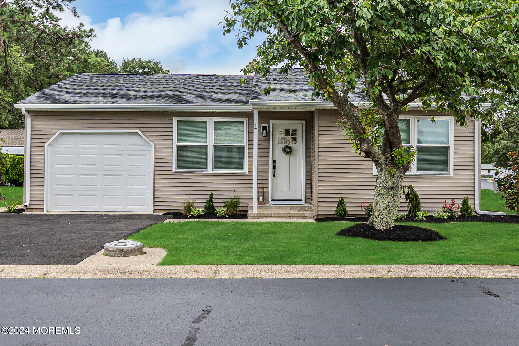 1 Hummingbird Lane Whiting, NJ 08759 - Photo 6 of 32 006_crop_3_687