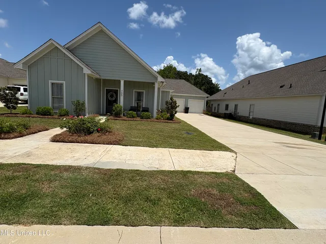 $330,000 | 705 Heartwood Lane, Brandon, MS 39042