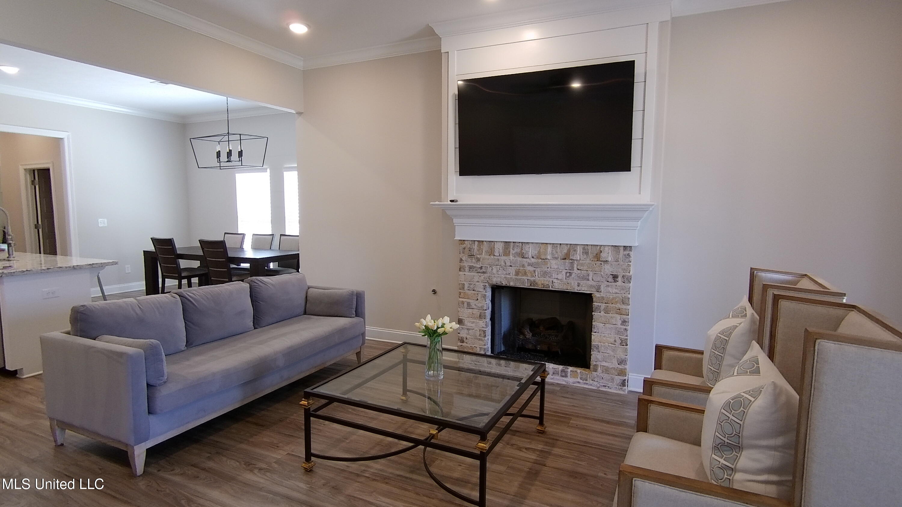 705 Heartwood Lane Brandon, MS 39042 - Photo 2 of 20 Living Room for Heartwood 11