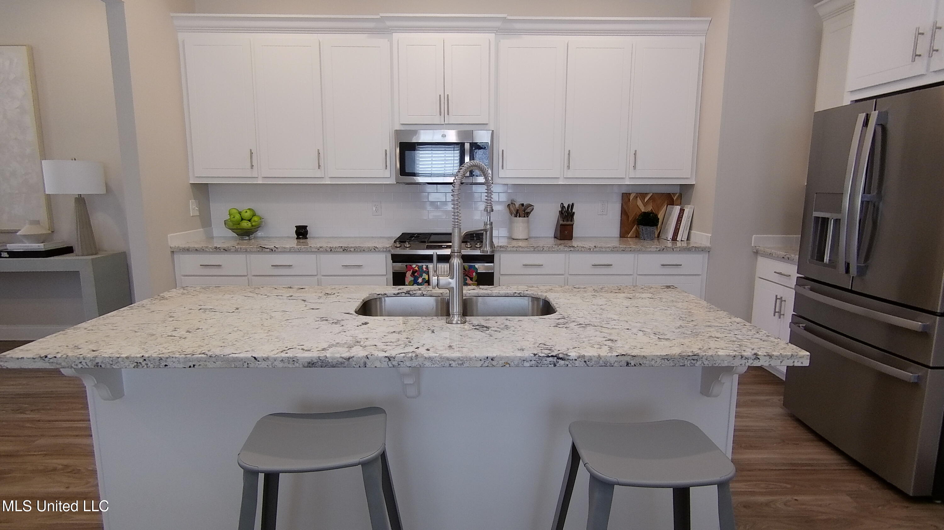 705 Heartwood Lane Brandon, MS 39042 - Photo 6 of 20 Kitchen Heartwood1