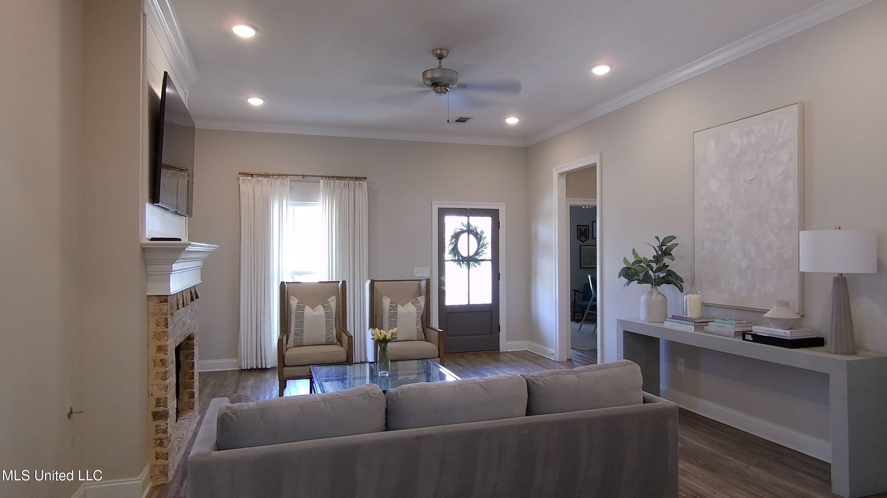 705 Heartwood Lane Brandon, MS 39042 - Photo 8 of 20 Living Area