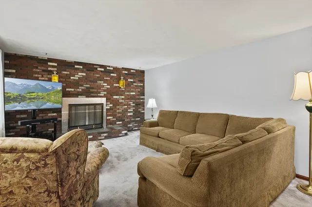 $699,900 | 313 Gulf Street, Shrewsbury, MA 01545