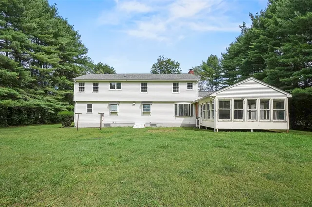 $699,900 | 313 Gulf Street, Shrewsbury, MA 01545
