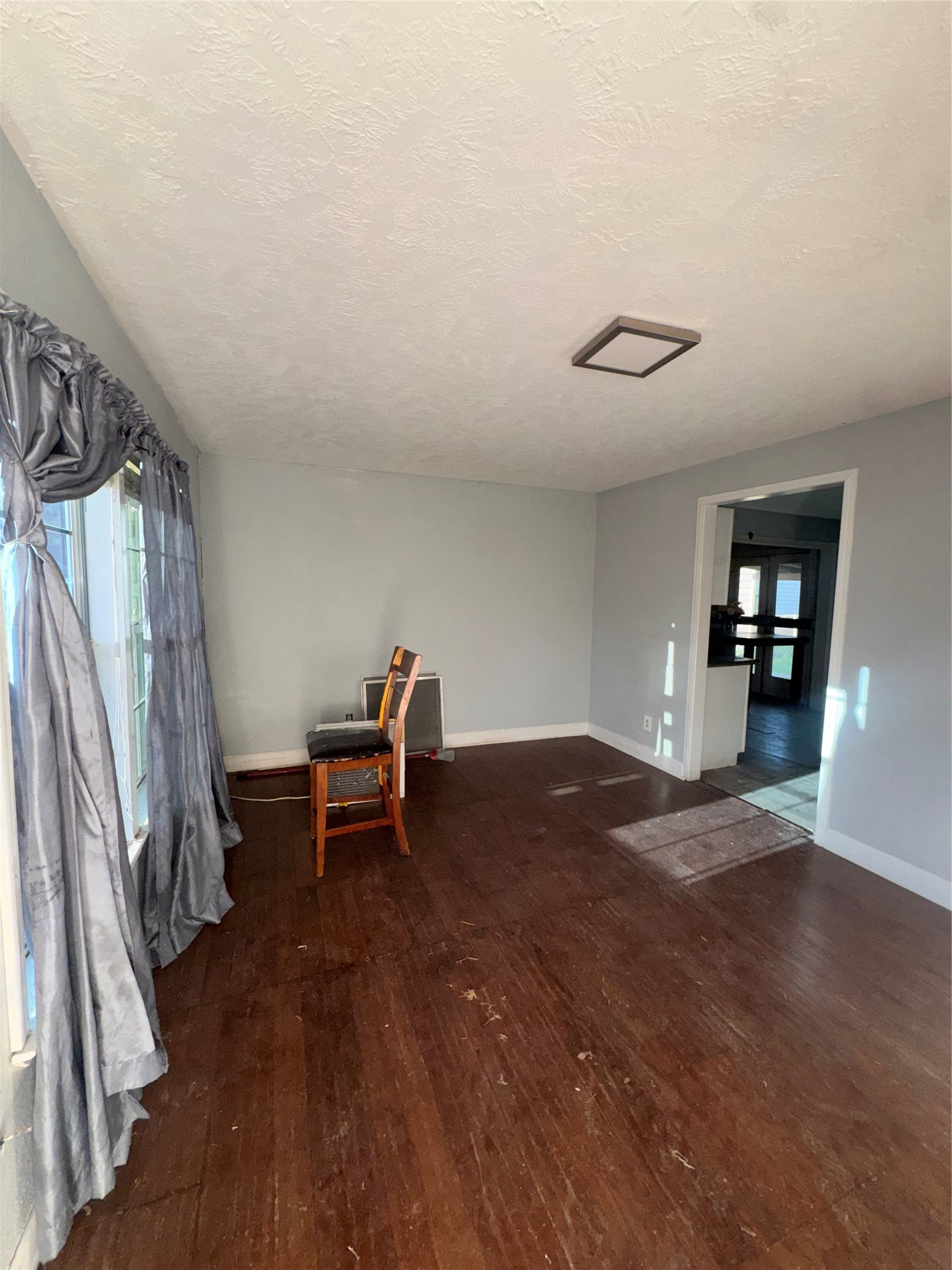 4116 Castor Street Houston, TX 77022 - Photo 2 of 11