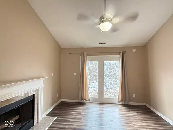 $1,800 | 7006 Long Run Drive, Indianapolis, IN 46268