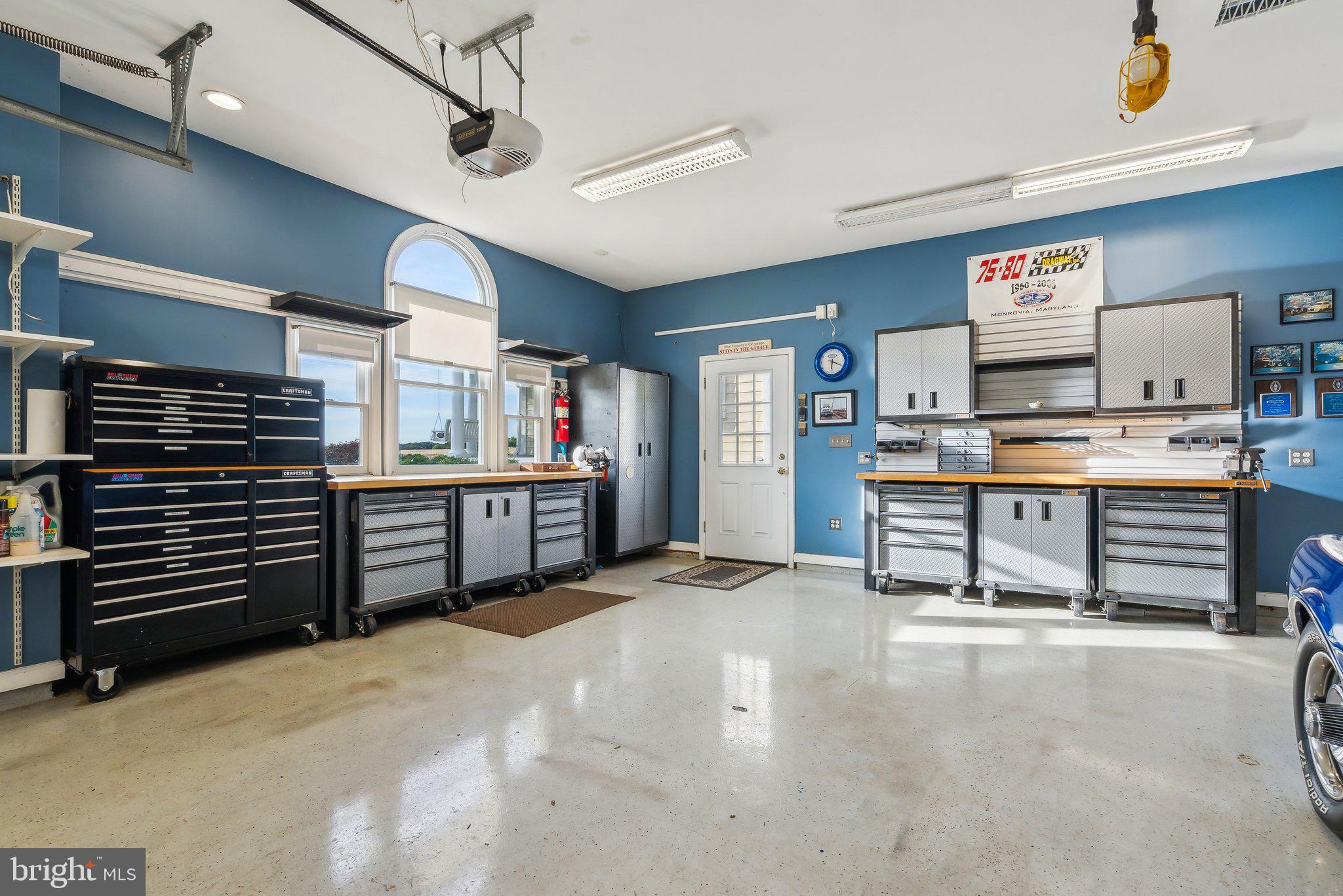 20437 Peach Tree Road Dickerson, MD 20842 - Photo 35 of 53 a view of a workspace with furniture